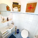 Peaceful House Near Lakes - Ron 別荘 *