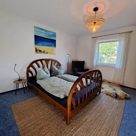 בית נופש Peaceful House Near Lakes - Ron רנגסדורף